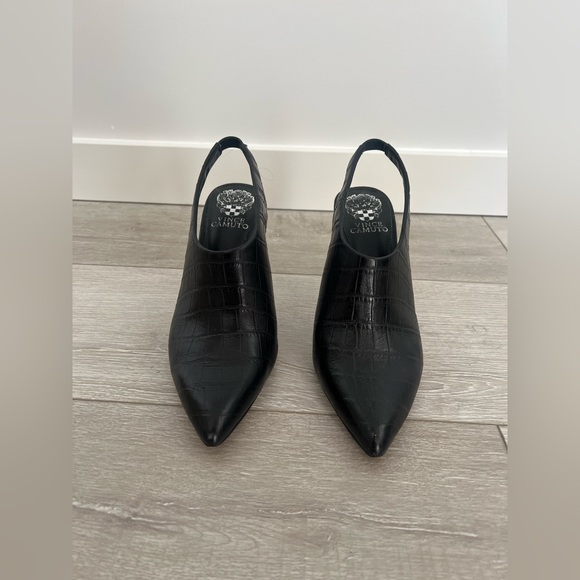 VINCE CAMUTO BLACK LEATHER POINTY PUMPS MULE - Picture 2 of 5